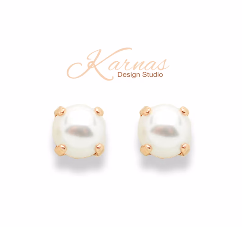 Crystal White Pearl Earrings