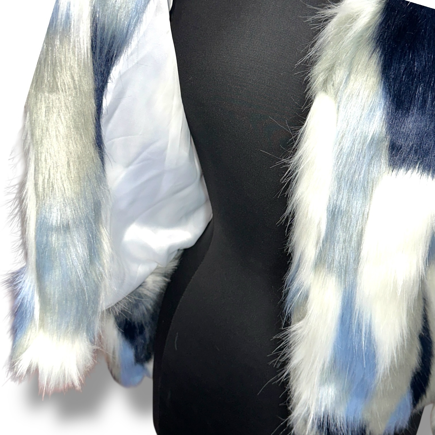 Luxe Blue Grey Faux Fur Jacket – Sold Out Online – Size Small - Image 3