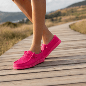 HEYDUDE Wendy Funk Mono Electric Pink Shoes Women’s Size 8 EU 39 Box Included