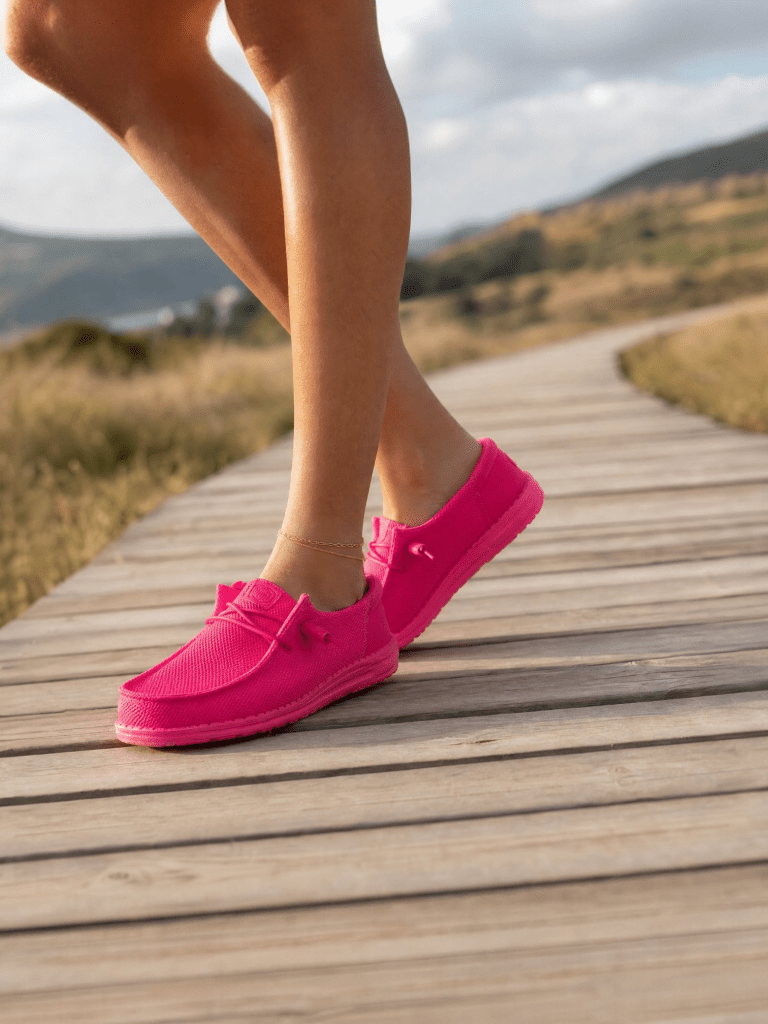HEYDUDE Wendy Funk Mono Electric Pink Shoes Women’s Size 8 EU 39 Box Included